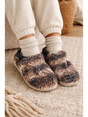 L.L. Bean Womens Size 7 Medium Fleece Lined Slippers Teddy Cozy Cabin Clog
